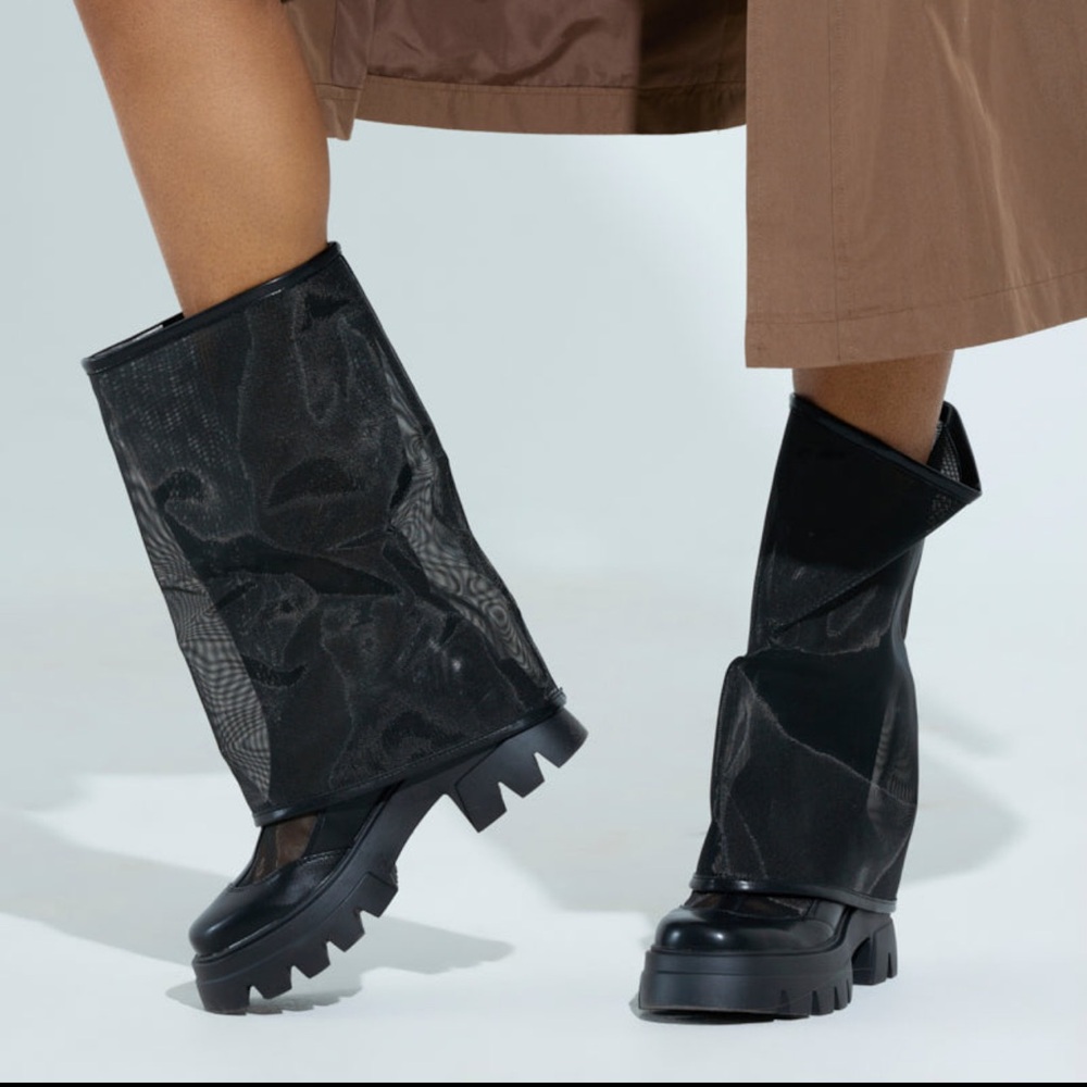 Stylish Black Women's Boots